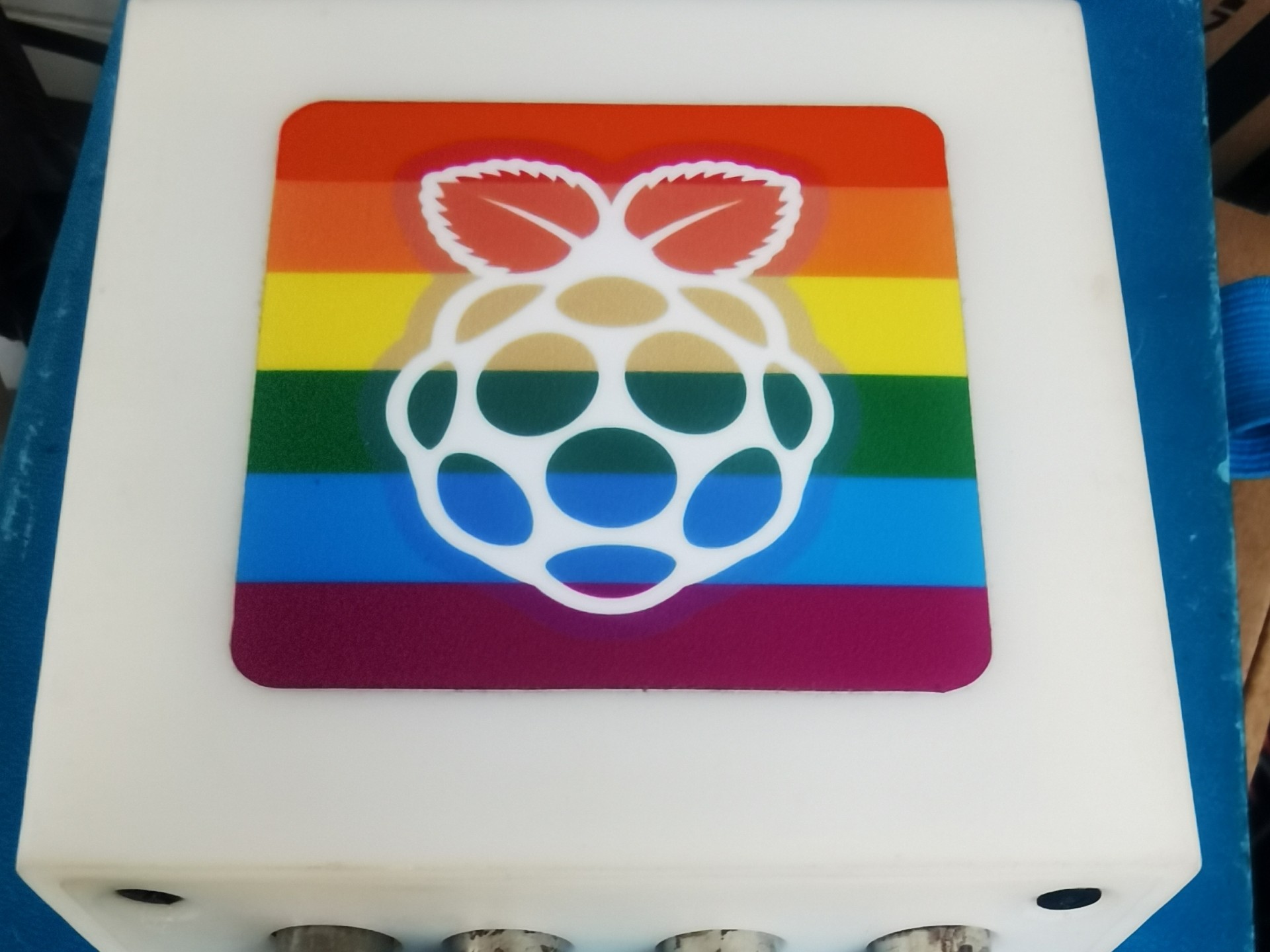 Retro Gaming With Raspberry Pi - وحدة تحكم الألعاب Raspberry Pi Retro،